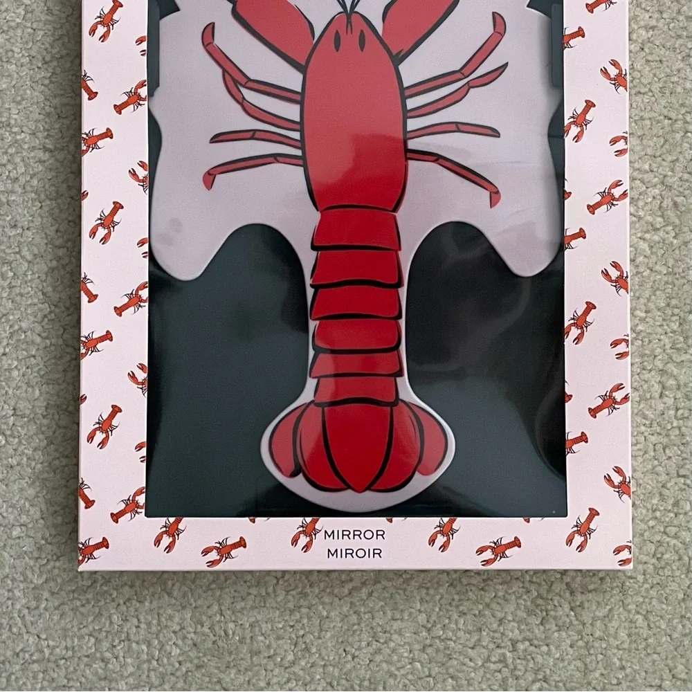 Makeup Revolution x Friends Lobster Handheld Mirror